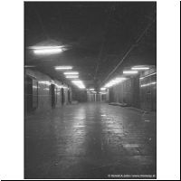 1979-xx-xx U-Bahn Karlsplatz Westpassage.jpg